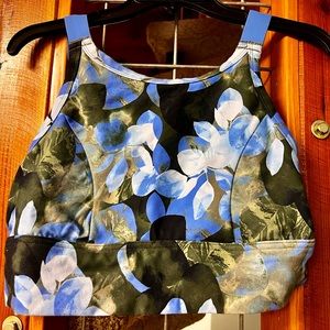 High neck XL Aerie x Aly Raisman Collection Sports Bra